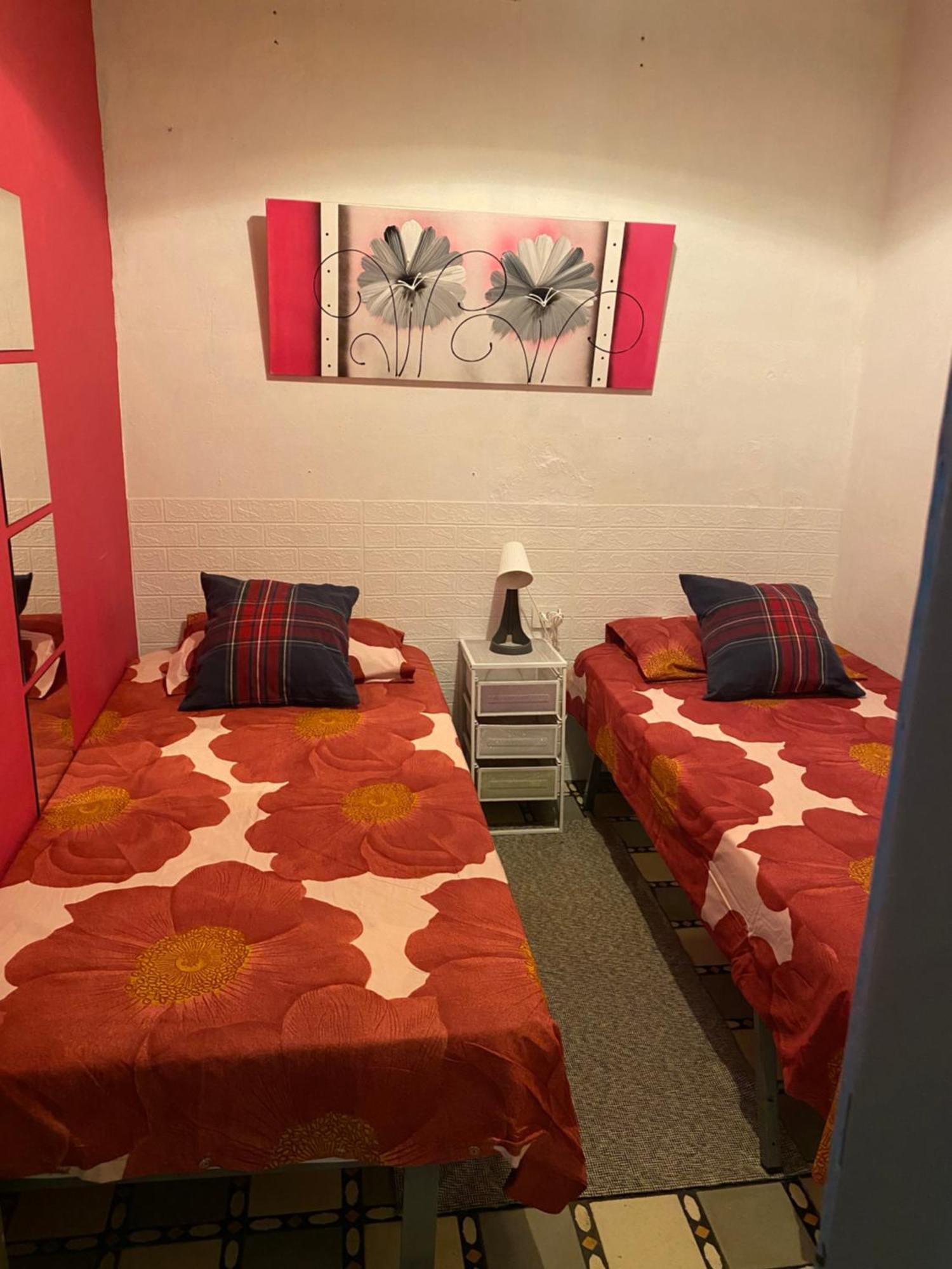 Apartamento Felicitat Figueres  Dış mekan fotoğraf