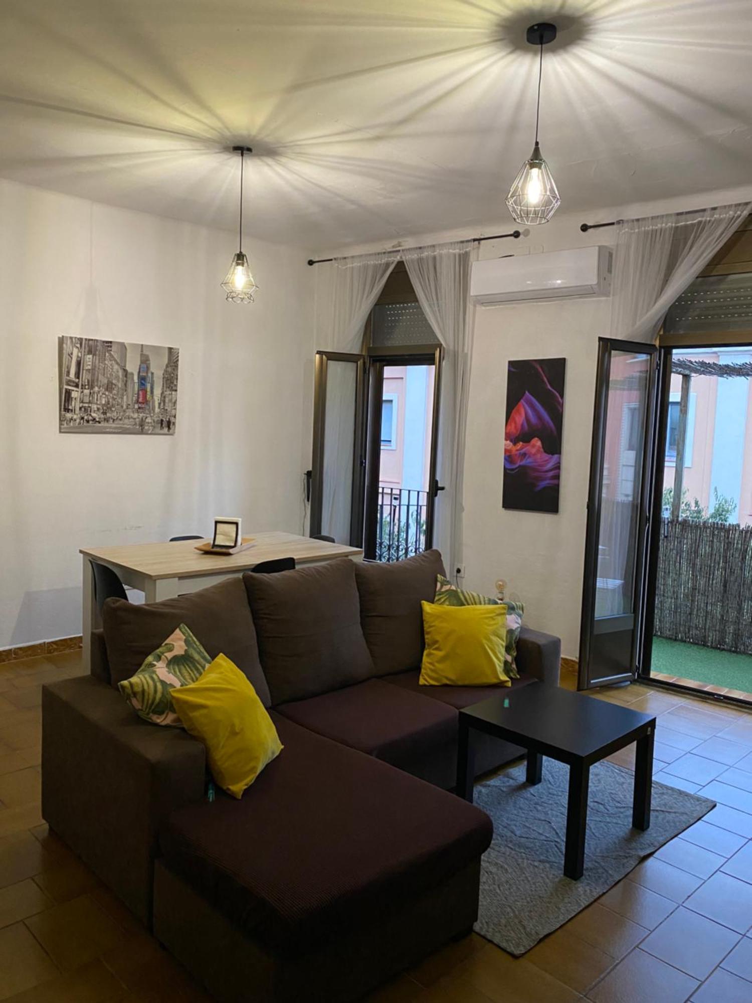 Apartamento Felicitat Figueres  Dış mekan fotoğraf